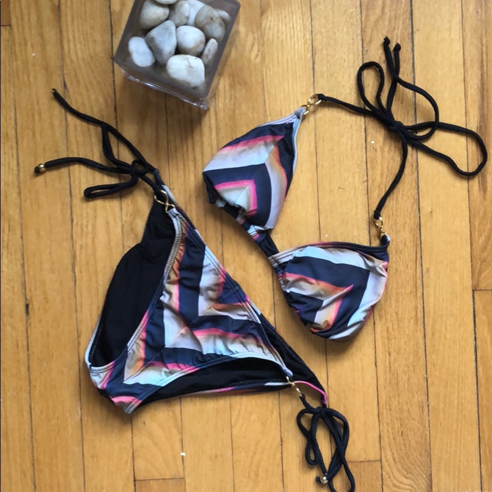 Poly Q striped bikini